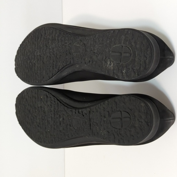 Mephisto black suede AirJet Figura slip-on loafer woman's size 7.5 - Picture 5 of 10